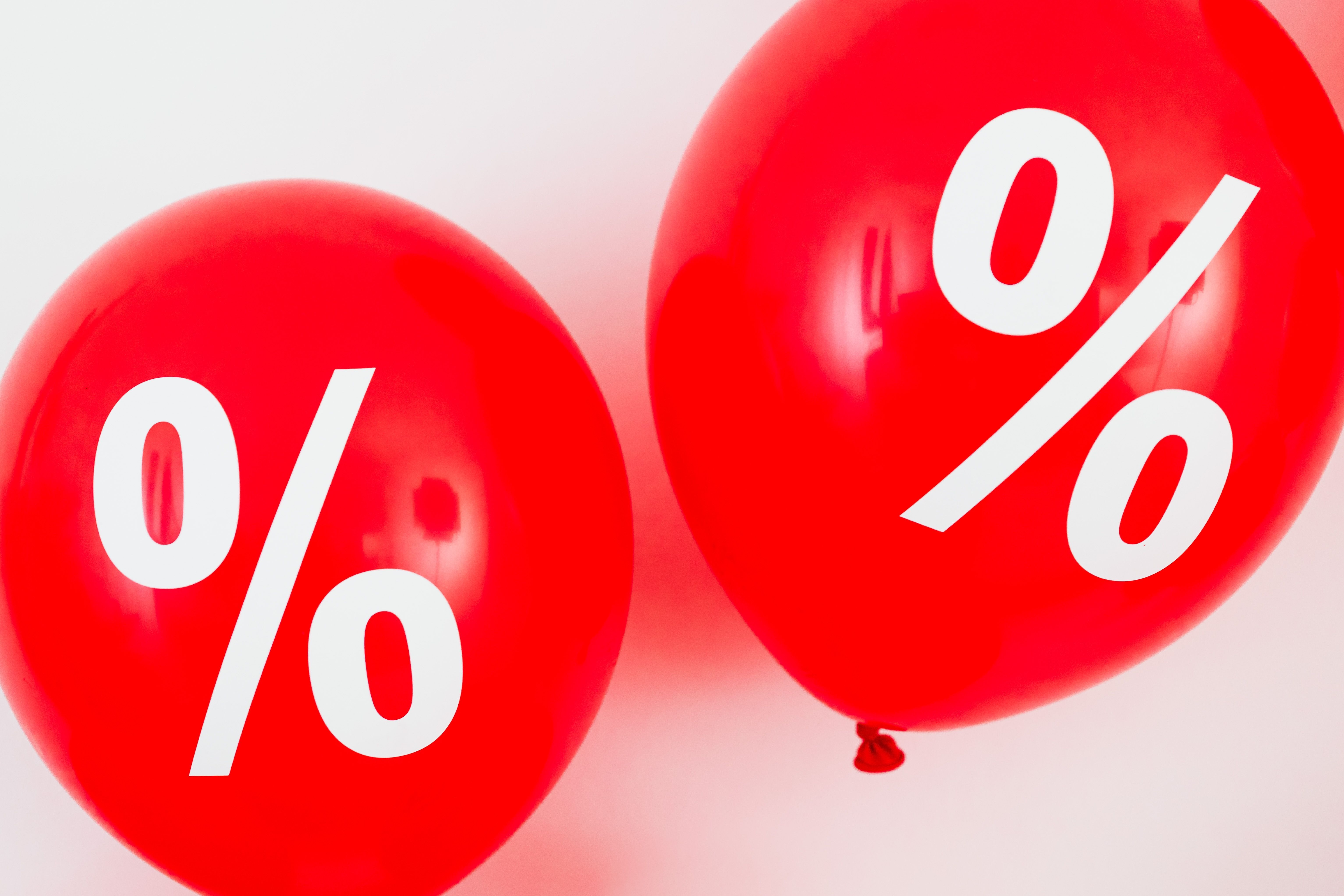 Why Constant Discounting Will Hurt Your Business (And How a Cloud Accountant Can Help)